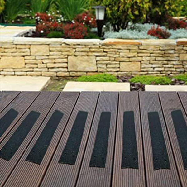 90mm Black Anti Slip Medium Grit Decking Strip For Wooden Decks 