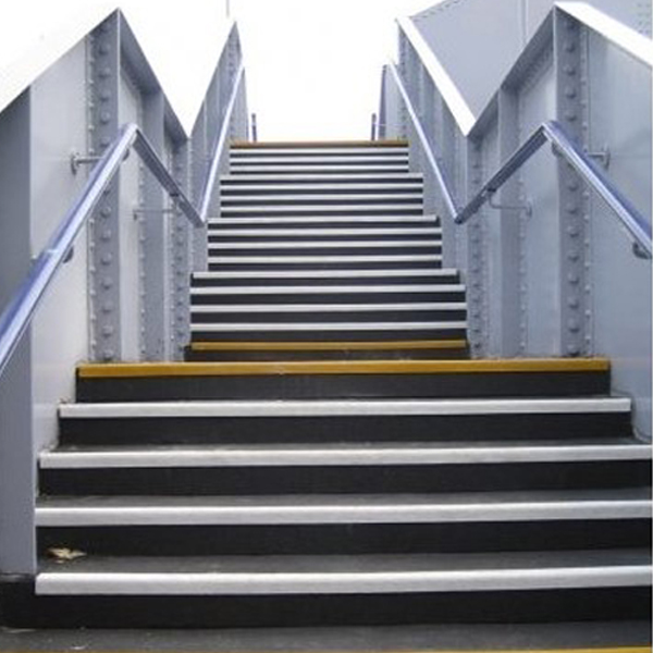 Anti Slip Heavy Duty Black Stair Tread Cover For Stairways