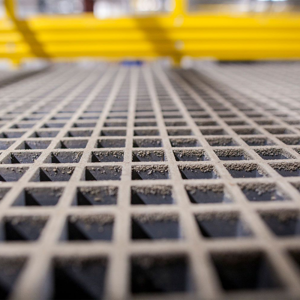 Highly Durable Non Slip Open Mesh GRP Grating Moulded Composite Floor 